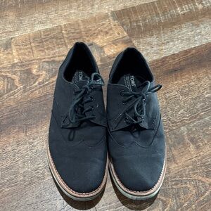 TOMS Men's Black Oxfords with Brown Sole